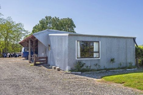 Photo of property in 172 Whatatutu Road, Te Karaka, 4094