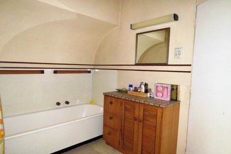 Photo of property in 17 Russell Street, Westport, 7825