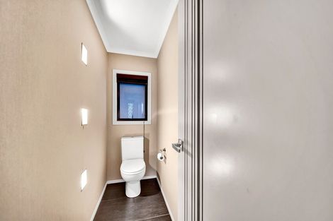 Photo of property in 905 Devon Road, Bell Block, New Plymouth, 4312