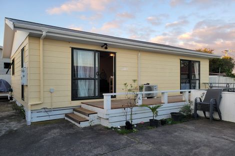 Photo of property in 96 Parrs Cross Road, Henderson, Auckland, 0612