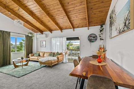 Photo of property in 21 Foster Crescent, Snells Beach, 0920