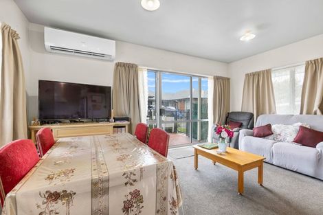 Photo of property in 4/4 Saint Peters Close, Woolston, Christchurch, 8062