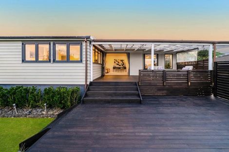 Photo of property in 285 Wellington Street, Pukekohe, 2120