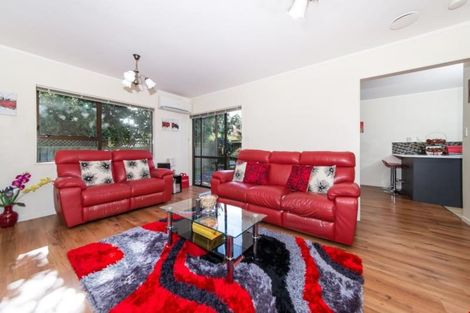 Photo of property in 4/278 Birkdale Road, Birkdale, Auckland, 0626