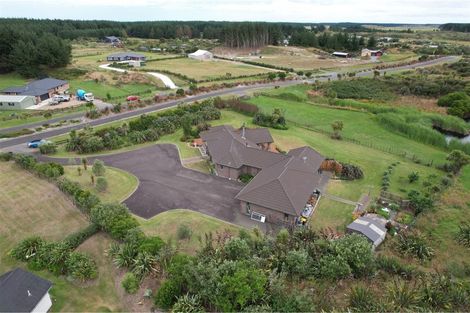 Photo of property in 68 Waitarere Rise Avenue, Waitarere, Levin, 5510