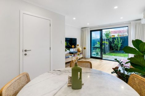 Photo of property in 5 Wharara Lane, Massey, Auckland, 0614