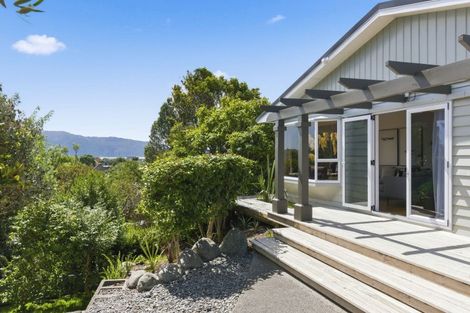 Photo of property in 7 Whyte Street, Paraparaumu Beach, Paraparaumu, 5032