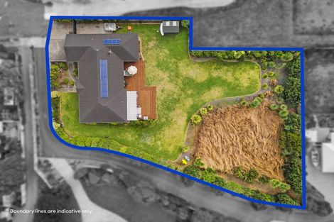 Photo of property in 32 Titoki Road, Waikanae Beach, Waikanae, 5036