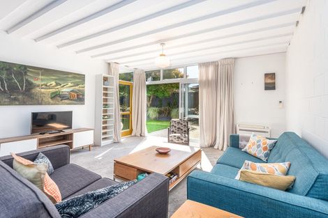 Photo of property in 1/107 Holly Road, St Albans, Christchurch, 8014