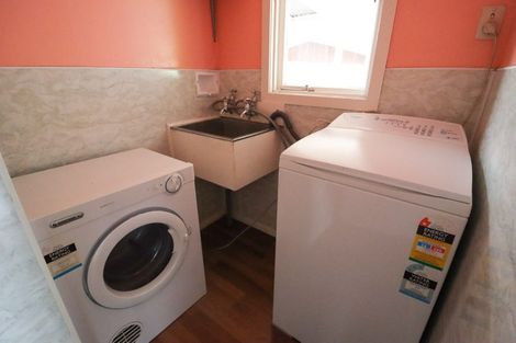 Photo of property in 33 Nevada Road, Silverdale, Hamilton, 3216