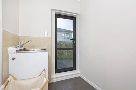 Photo of property in 1/6 Colum Place, Bucklands Beach, Auckland, 2014