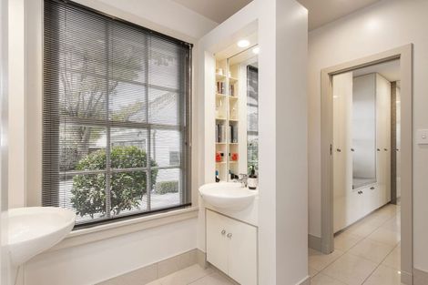 Photo of property in 48 Mcdougall Avenue, St Albans, Christchurch, 8014