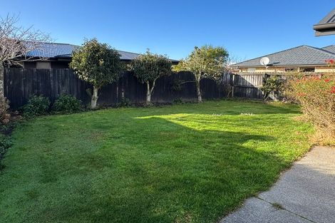 Photo of property in 21 Dunsford Close, Halswell, Christchurch, 8025