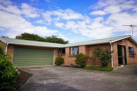 Photo of property in 4 Muriel Place, Ranui, Auckland, 0612