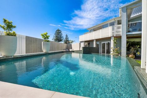 Photo of property in 96 Marine Parade, Mount Maunganui, 3116