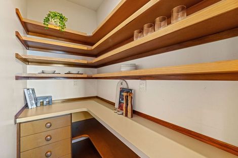 Photo of property in 10 Luxton Place, Mount Pleasant, Christchurch, 8081