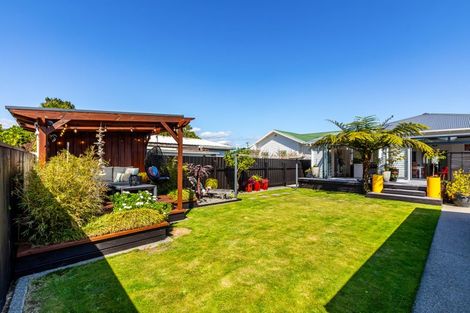 Photo of property in 15 North Street, Petone, Lower Hutt, 5012