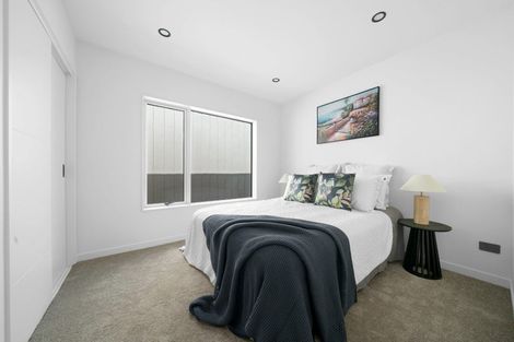 Photo of property in 17 Muir Avenue, Mangere Bridge, Auckland, 2022