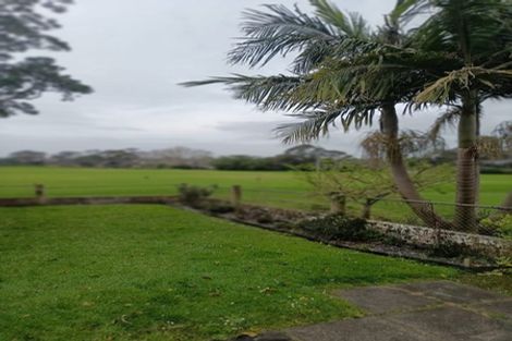 Photo of property in 105 Archibald Road, Kelston, Auckland, 0602