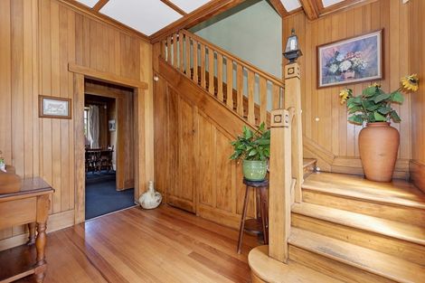 Photo of property in 69 Forest Lake Road, Forest Lake, Hamilton, 3200