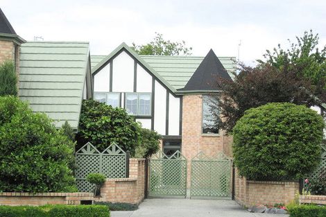 Photo of property in 130a Withells Road, Avonhead, Christchurch, 8042