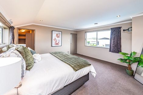 Photo of property in 8 Akepiro Place, Tawhero, Whanganui, 4501