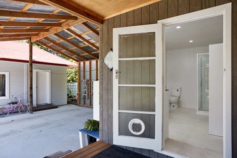 Photo of property in 32 Waihirere Domain Road, Waihirere, Gisborne, 4071