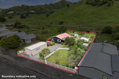 Photo of property in 21 Broadway, Mangaweka, 4797