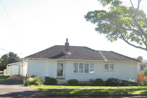 Photo of property in 4 Kent Road, Manurewa, Auckland, 2102