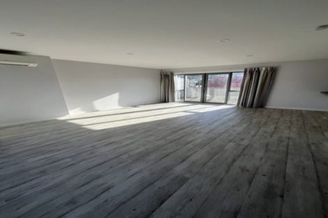 Photo of property in 3/121 Rongotai Road, Kilbirnie, Wellington, 6022