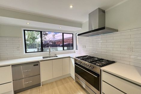 Photo of property in 3 Mimosa Place, Half Moon Bay, Auckland, 2012