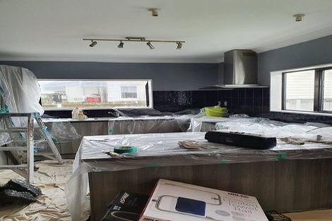 Photo of property in 5 Robertson Road, Favona, Auckland, 2024