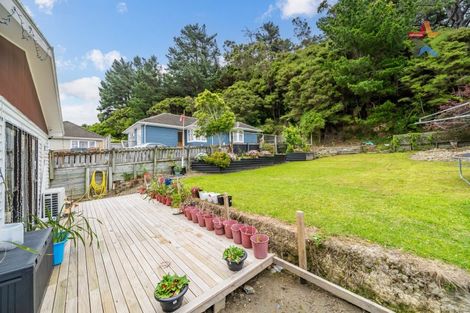 Photo of property in 131 Wainuiomata Road, Wainuiomata, Lower Hutt, 5014