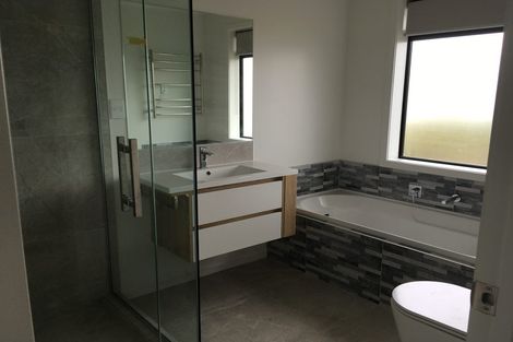 Photo of property in 22 Arahi Place, Rototuna North, Hamilton, 3210