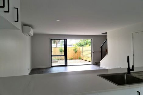 Photo of property in 6 Whakahui Lane, Mangere Bridge, Auckland, 2022