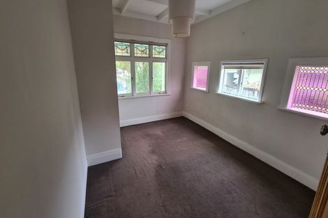 Photo of property in 17 Pakuranga Road, Pakuranga, Auckland, 2010