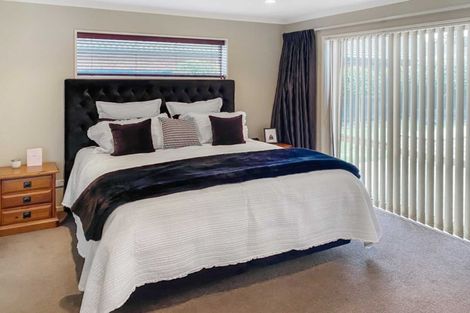 Photo of property in 6 Papaumu Green, Parklands, Christchurch, 8083