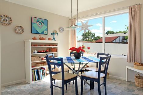 Photo of property in 6 Mcnicol Street, Fairfield, Hamilton, 3214