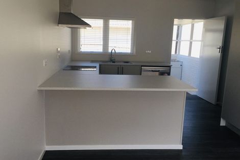 Photo of property in 2/13 Dodson Avenue, Milford, Auckland, 0620