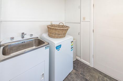 Photo of property in 84 Matai Street, Castlecliff, Whanganui, 4501