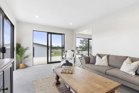 Photo of property in 4 Lynette Place, Pauanui, 3579