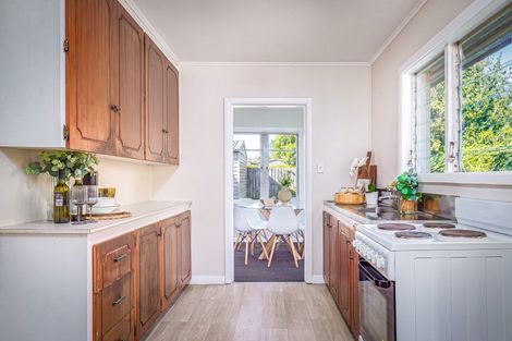 Photo of property in 102 Williams Street, Cambridge, 3434