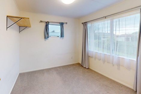 Photo of property in 2 Newton Place, Westbrook, Palmerston North, 4412