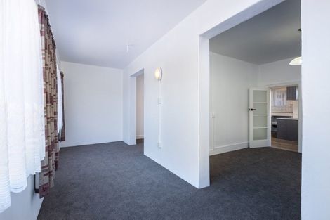 Photo of property in Devonport Apartments, 21/127 Saint Aubyn Street, New Plymouth, 4310