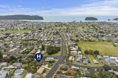 Photo of property in 203 The Drive, Whangamata, 3620