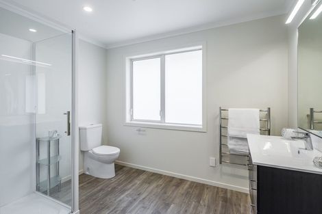 Photo of property in 10 Tapuhikura Street, Waikanae, 5036