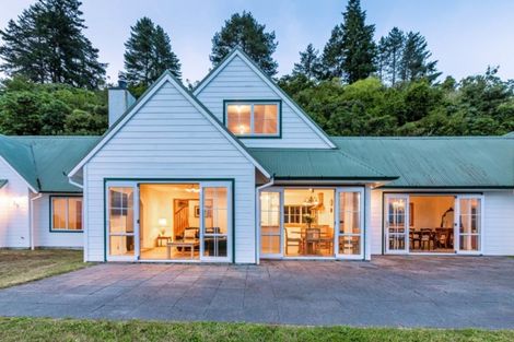 Photo of property in 26 Brunette Drive, Acacia Bay, Taupo, 3330