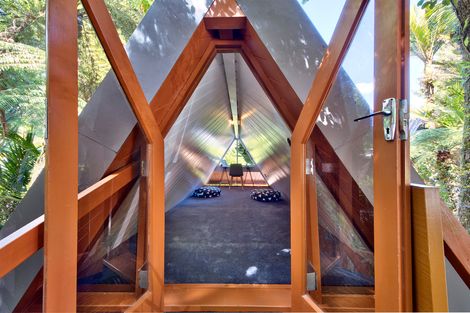 Photo of property in 12 Taraire Road, Titirangi, Auckland, 0604