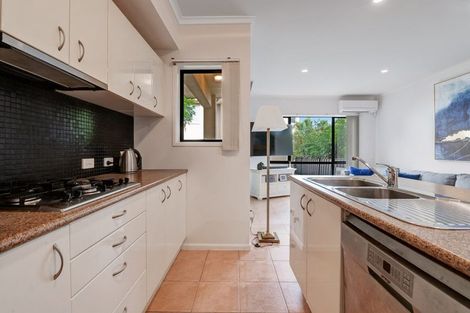 Photo of property in 10 Trimaran Drive, Gulf Harbour, Whangaparaoa, 0930