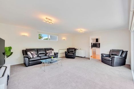 Photo of property in 267 Vipond Road, Stanmore Bay, Whangaparaoa, 0932